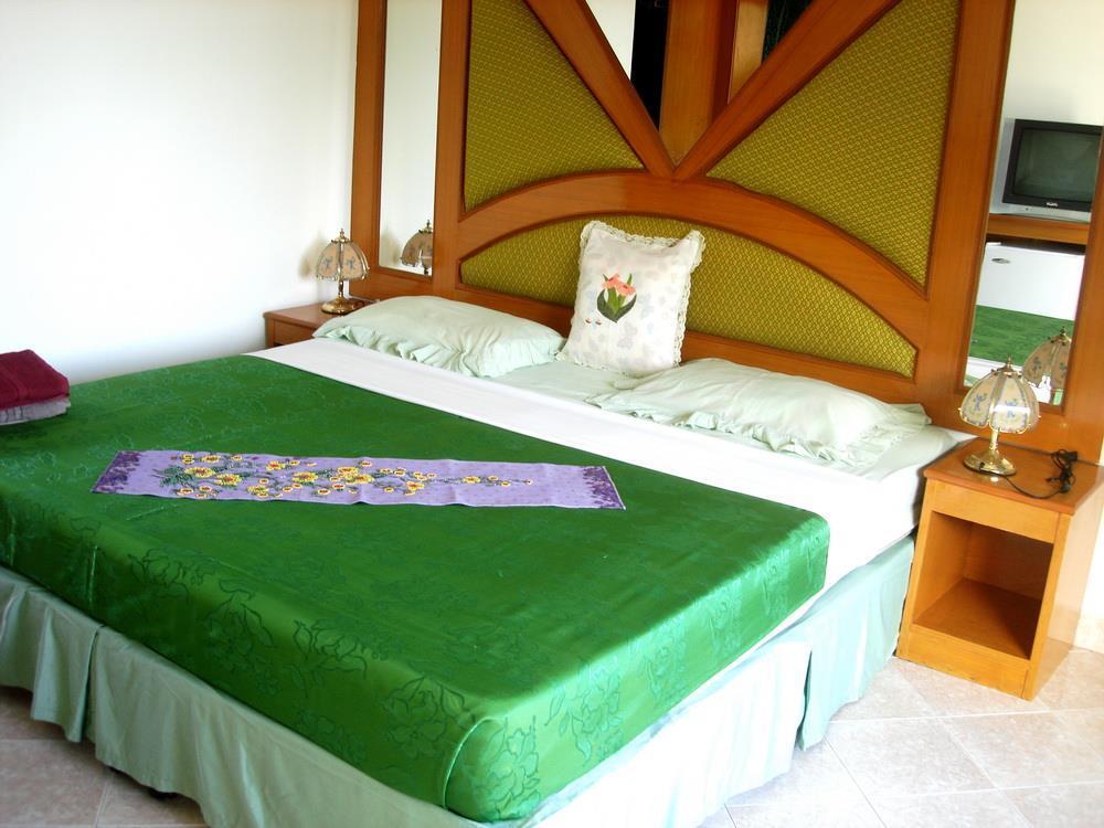 Waree'S Guesthouse プーケット エクステリア 写真