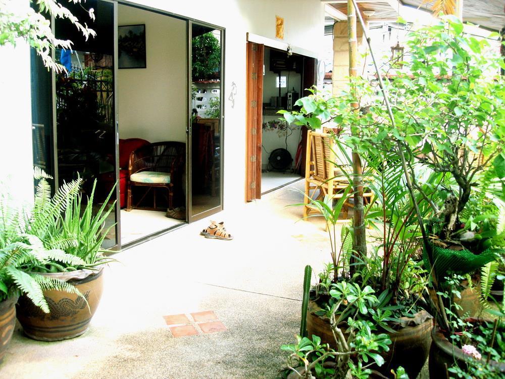 Waree'S Guesthouse プーケット エクステリア 写真
